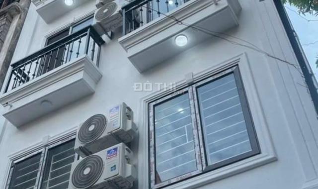 Bán tòa nhà mới Apartment phố Láng Hạ, Đống Đa, gần phố và ô tô, 20 phòng khép kín. DT 85m2x8T