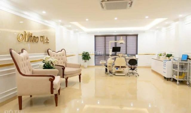 Mặt phố Nguyễn Trãi, TX - 6T thông sàn TM, MT 4.2m, vỉa hè rộng - KD đỉnh. Chỉ 11.5 tỷ