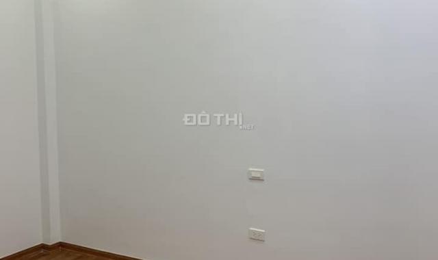 Thiện chí bán nhanh nhà MP Yên Lạc, HBT giá 35 tỷ, 128m2 x 5T, sân cổng, ở luôn