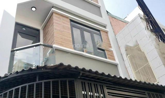 Căn góc ngay Q1 Trần Hưng Đạo 36m2, 4 tầng, 4.3x8.5 hẻm 4m gần mặt tiền, chỉ 6.8 tỷ TL