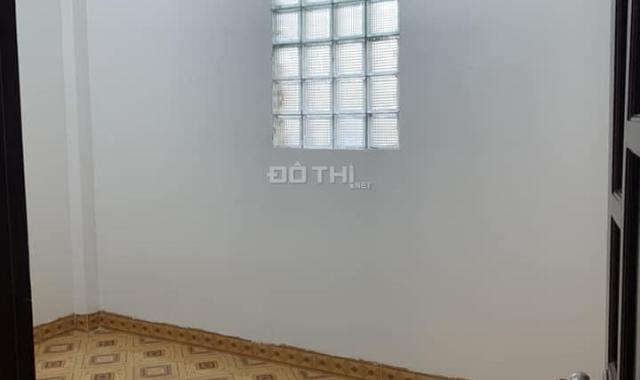 Tôi cần bán nhà cấp 4 ngõ 442 Âu Cơ, giá 3.9 tỷ, 50m2, ô tô đỗ