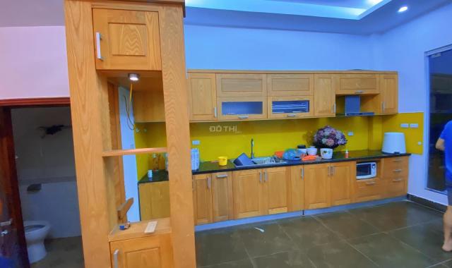 Bán nhà chính chủ phân lô gara ô tô đường 800A Cầu Giấy 58m2 5 tầng, mặt tiền 4,3m giá 12,8 tỷ