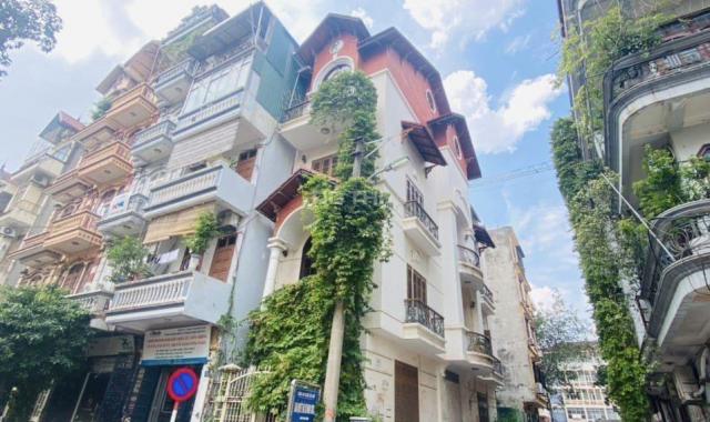 Nhà phố Lâm Hạ, 5 tầng, thang máy, gara ôtô, cách 1 nhà ra mặt phố