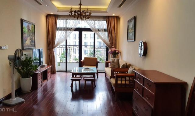 Hiếm cho thuê 2PN đồ cơ bản Royal City giá 16tr/Th (giá thật không phải giá ảo) LH: 0912.396.400