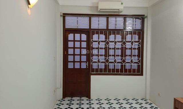 Bán nhà riêng phố Lê Duẩn, ô tô đỗ cửa, 5 tầng 43m2 giá 7,1 tỷ