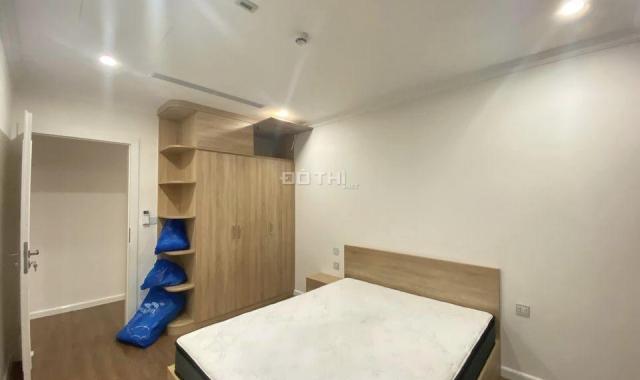 Chính chủ - bán chung cư A3 Lạc Long Quân - Bưởi - Hồ Tây - full nội thất