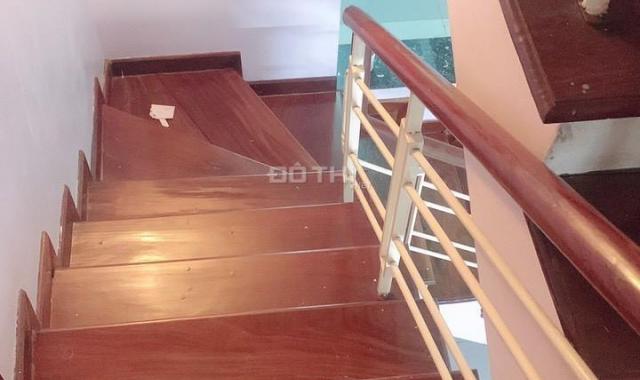 Bán nhà Đức Giang, Long Biên 34m2, 4 tầng, 4 ngủ, ở ngay, ô tô, chỉ 2 tỷ hơn