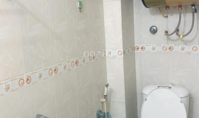 Bán nhà Đức Giang, Long Biên 34m2, 4 tầng, 4 ngủ, ở ngay, ô tô, chỉ 2 tỷ hơn