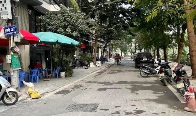 Hiếm, đất phố Lạc Long Quân thông ra Trịnh Công Sơn, Dt 80m2, ô tô vào nhà, giá 11,6 tỷ
