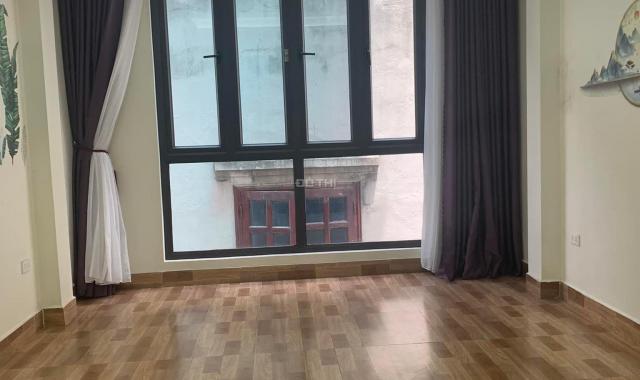 Cực hiếm! Nhà đẹp mặt ngõ Âu Cơ, giá 3.8 tỷ, 40m2x3T, nở hậu, ô tô đỗ