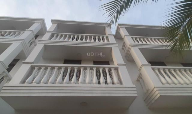 Bán căn shophouse làng Đại Học 1 trệt 2 lầu mặt tiền 40m