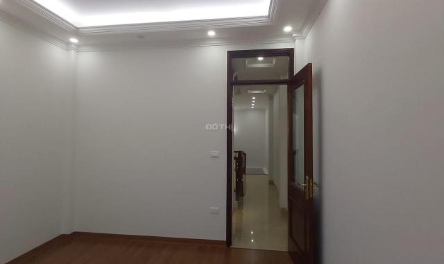 Bán nhà mặt phố Doãn Kế Thiện(Cực hiếm), nhà 4 tầng, Dt 40m2, giá giật mình chưa đến 10 tỷ