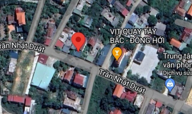 Bán đất tặng nhà cấp 4 mặt tiền Trần Nhật Duật - Đồng Hới - Quảng Bình, S = 180m2