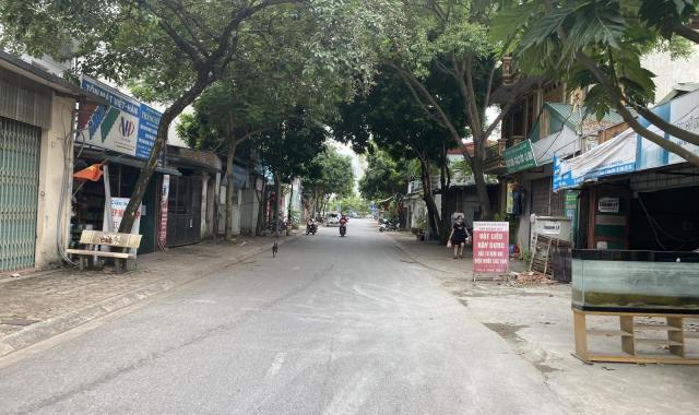 Chính chủ cần bán gấp mảnh đất thổ cư mặt phố Nguyễn Văn Hưởng phường Giang Biên