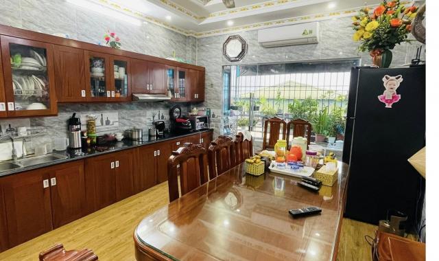Bán nhà phố Trần Bình tuyệt đẹp lô góc 160m2 chỉ 34,6 tỷ