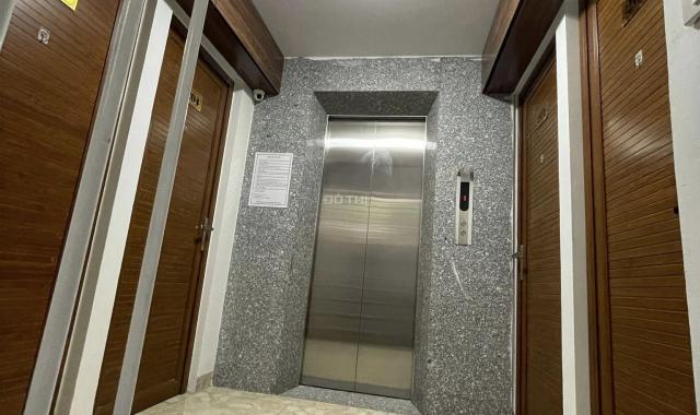Bán tòa nhà 10 tầng 30 phòng khép kín, doanh thu hơn 200tr/ tháng, 28,6 tỷ