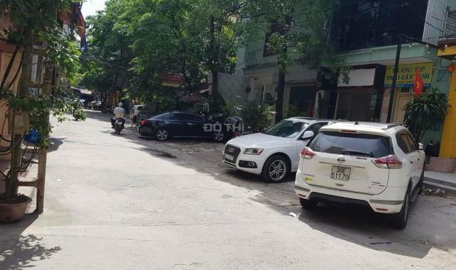 Bán nhà tòa văn phòng công ty ở Kim Giang Thanh Liệt đường đôi 25m đường nguyễn xiển