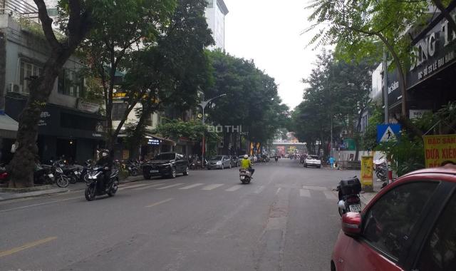 Bán nhà mặt phố Lê Đại Hành, sát Bà Triệu, S=76m2, MT=4,1m, 5 tầng, giá chỉ 20 tỷ
