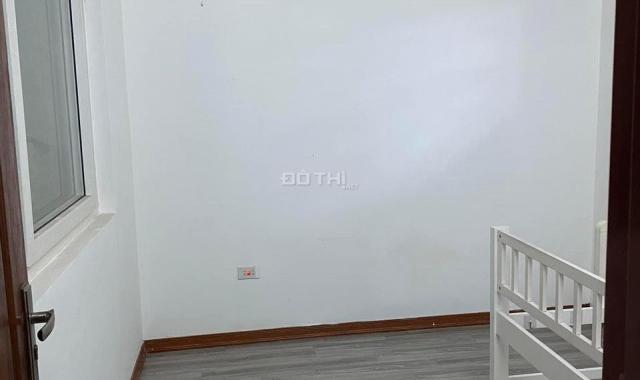 Hiếm - bán căn hộ VP6 Linh Đàm - DT 61.5m2 - 2PN 2VS - giá 1.3x tỷ (giá thương lượng)