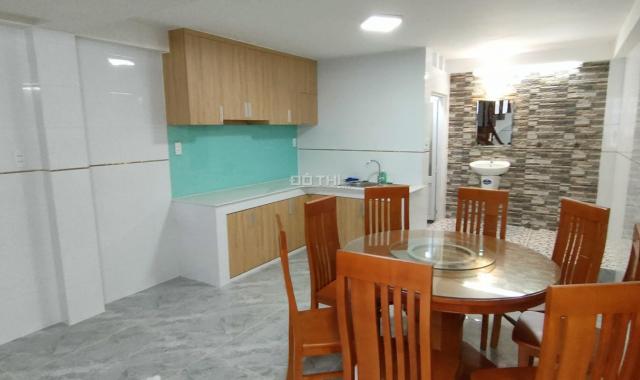 Chính chủ bán nhà đường Phú Định, Quận 8, 160m2 sử dụng, hẻm 8m, giá 5.8 tỷ TL