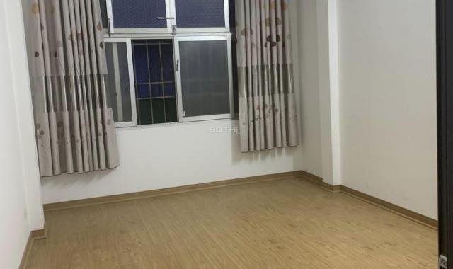 Bán nhà đầu ngõ Nghi Tàm, giá 3 tỷ, 26m2 x 4T, ở luôn ảnh thật