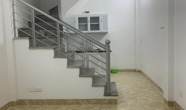 Bán nhà đầu ngõ Nghi Tàm, giá 3 tỷ, 26m2 x 4T, ở luôn ảnh thật