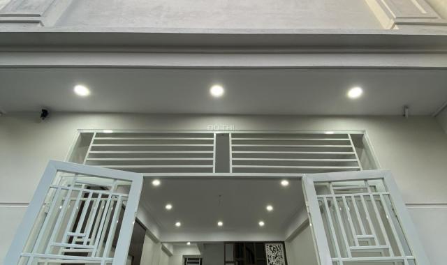 2.45 tỷ nhà 4 tầng 32m2 ngay UBND phường Phú Lương gần ngã 3 Ba La