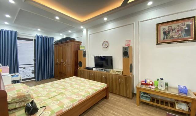 Hồ Đắc Di, nhà 35m2, 5 tầng, lô góc, gần hồ, trước nhà 5m