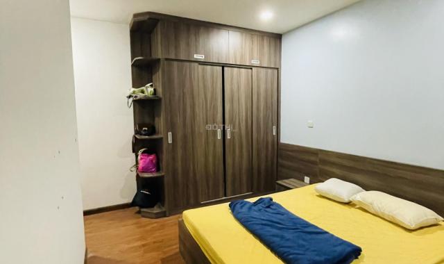 Bán chung cư Ngoại Giao Đoàn, Tây Hồ. View đẹp, full nội thất. Dt: 115m2, 3pn, 2wc. Giá 5,45 tỷ
