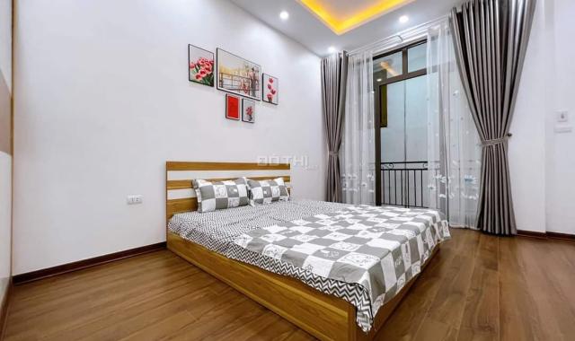 Bán nhà Trường Chinh - Thanh Xuân. 30m2, 3 tầng, MT 5,6m, nhiều tiện ích, nhỉnh 3 tỷ