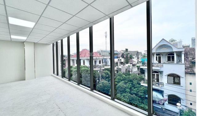 Chính chủ bán gấp tòa nhà văn phòng 270m2 trung tâm quận Hoàn Kiếm phố Lý Nam Đế
