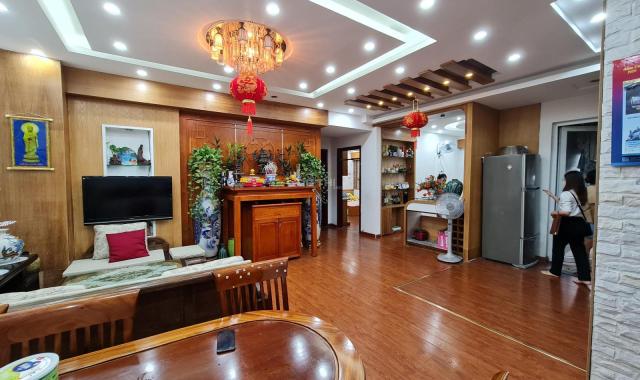 Nhanh tay mua ngay căn hộ 03 phòng ngủ 101m2 chung cư bán đảo Linh Đàm - giá đẹp hiện tại - 3.5 tỷ