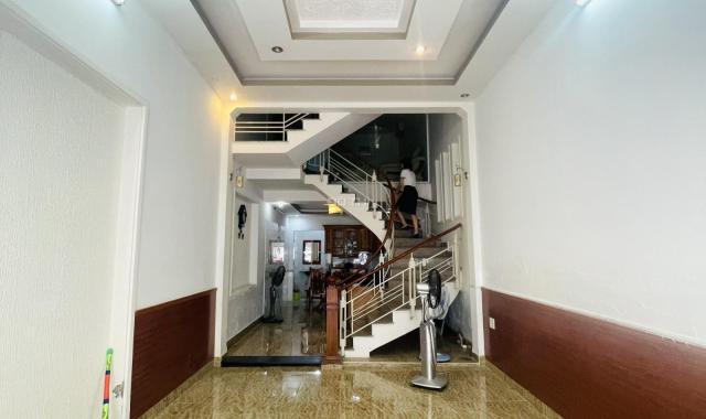 Cho thuê nhà riêng 4 tầng tại ngõ 193 Văn Cao. Nhà vừa ở vừa làm văn phòng cực tiện