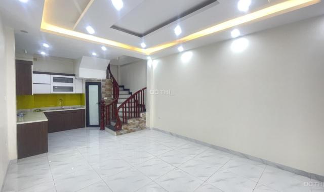 Bán nhà ngõ 209 Đội Cấn, Ba Đình 35m2 xây 5 tầng mới xe ba gác đỗ cửa giá 4 tỷ