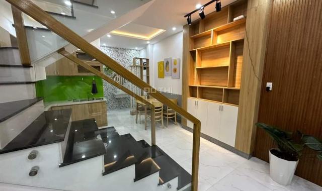 Chính chủ bán gấp nhà 2 tầng, Thanh Khê, 102m2 khu vực Phạm Nhữ Tăng, chỉ nhỉnh 2 tỷ