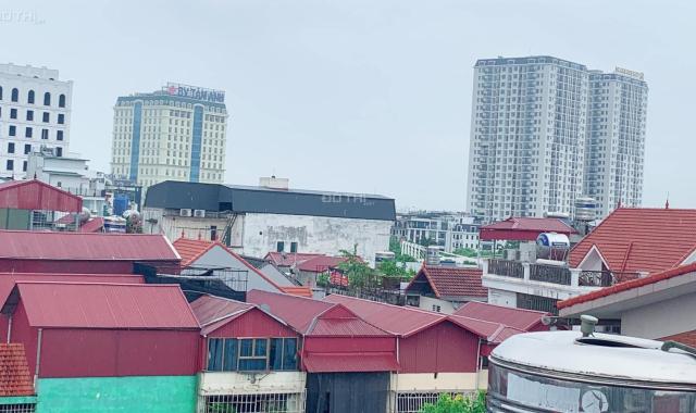 Quá hiếm, bán nhà Nguyễn Văn Cừ, 86m2 x 7 tầng, thang máy, ngõ thông, ô tô