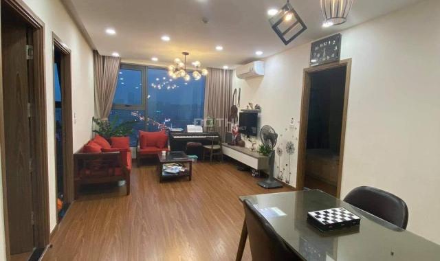 Chính chủ bán căn hộ Eco Green City Nguyễn Xiển, diện tích 95m2 3 phòng ngủ full đồ giá 4 tỷ