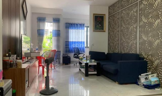 Bán nhà 3T 130m2, hẻm to như mặt tiền Phường Hiệp Thành Quận 12. Ở, làm VP cty, kho. Lh: 0968211568