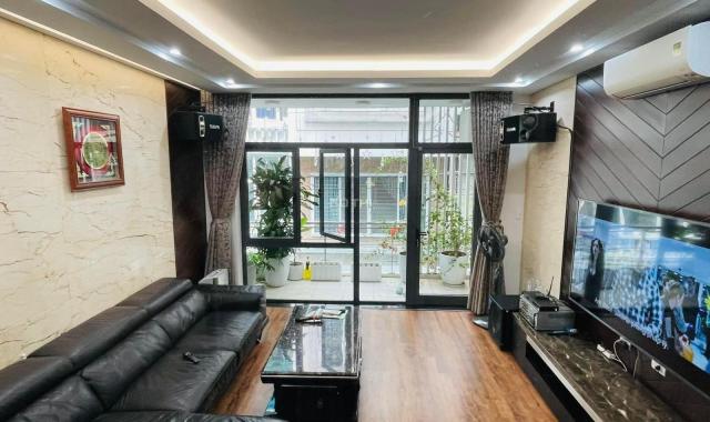 Bán nhà mặt phố Khương Trung kinh doanh đỉnh, 3 thoáng. 65m2, chỉ 13 tỷ