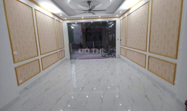 Phân lô kinh doanh thang máy Nguyễn Văn Huyên DT 60m2 8T giá 15. tỷ
