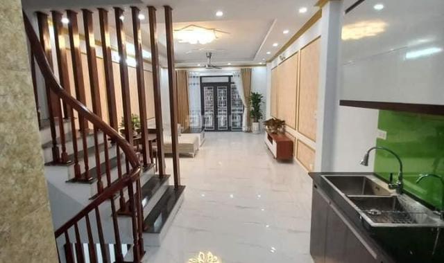 Phân lô kinh doanh thang máy Nguyễn Văn Huyên DT 60m2 8T giá 15. tỷ