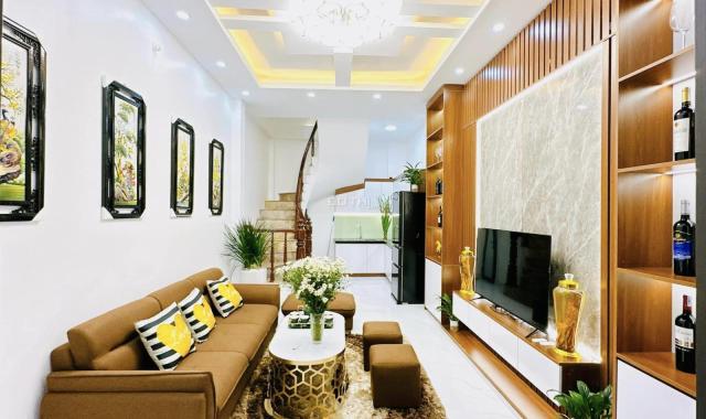 Bán nhà trong ngõ 169 Hoàng Mai 30m2 x 4T, ảnh thật, tặng nội thất