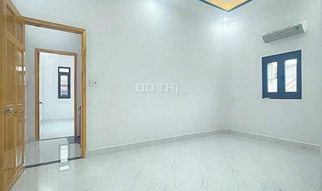 Bán gấp nhà mới, sát UBND Q7, P. Tân Phú, 65m2 = 5m x 13m, 3 lầu, chỉ 4,3 tỷ