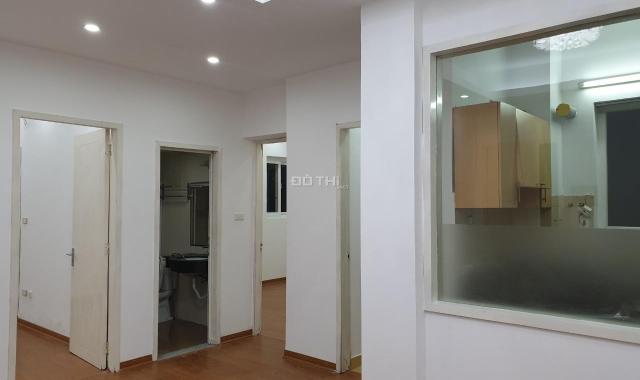 Bán căn hộ chung cư B11D Nam Trung Yên, Cầu Giấy 65m2 2pn 2vs nhà đẹp nội thất cơ bản giá 2,3 tỷ