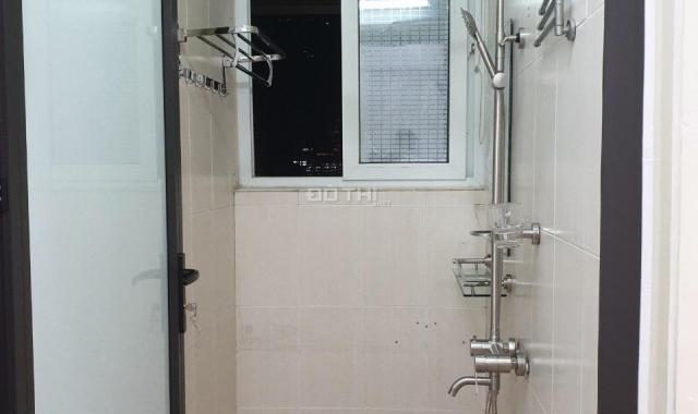 Bán căn hộ chung cư B11D Nam Trung Yên, Cầu Giấy 65m2 2pn 2vs nhà đẹp nội thất cơ bản giá 2,3 tỷ
