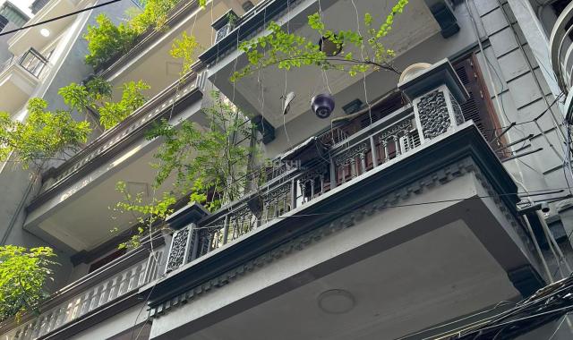 Bán nhà Lê Thanh Nghị - Cực VIP - DT 64m2 x 4 tầng - MT 4m - 17 tỷ