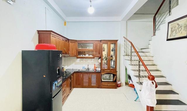 Cần bán gấp nhà đẹp lung linh ở ngay đón tết Xuân Đỉnh 40m2, 4T, Mt rộng, ô tô đỗ cổng 3.25 tỷ