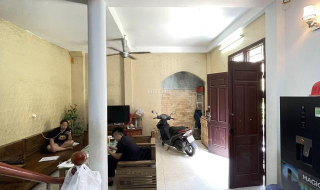 Cần bán gấp nhà đẹp lung linh ở ngay đón tết Xuân Đỉnh 40m2, 4T, Mt rộng, ô tô đỗ cổng 3.25 tỷ