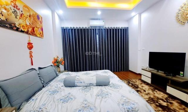 Bán nhà phân lô, vỉa hè, mặt chợ Tôn Thất Tùng, Đống Đa, 40m2, 3tầng, KD sầm uất, chỉ nhỉnh 7tỷ