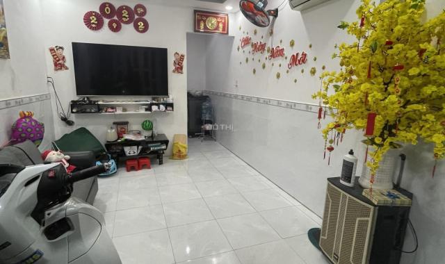 Bán nhà Nguyễn Văn Luông 30m2, 1 lầu 2 phòng ngủ